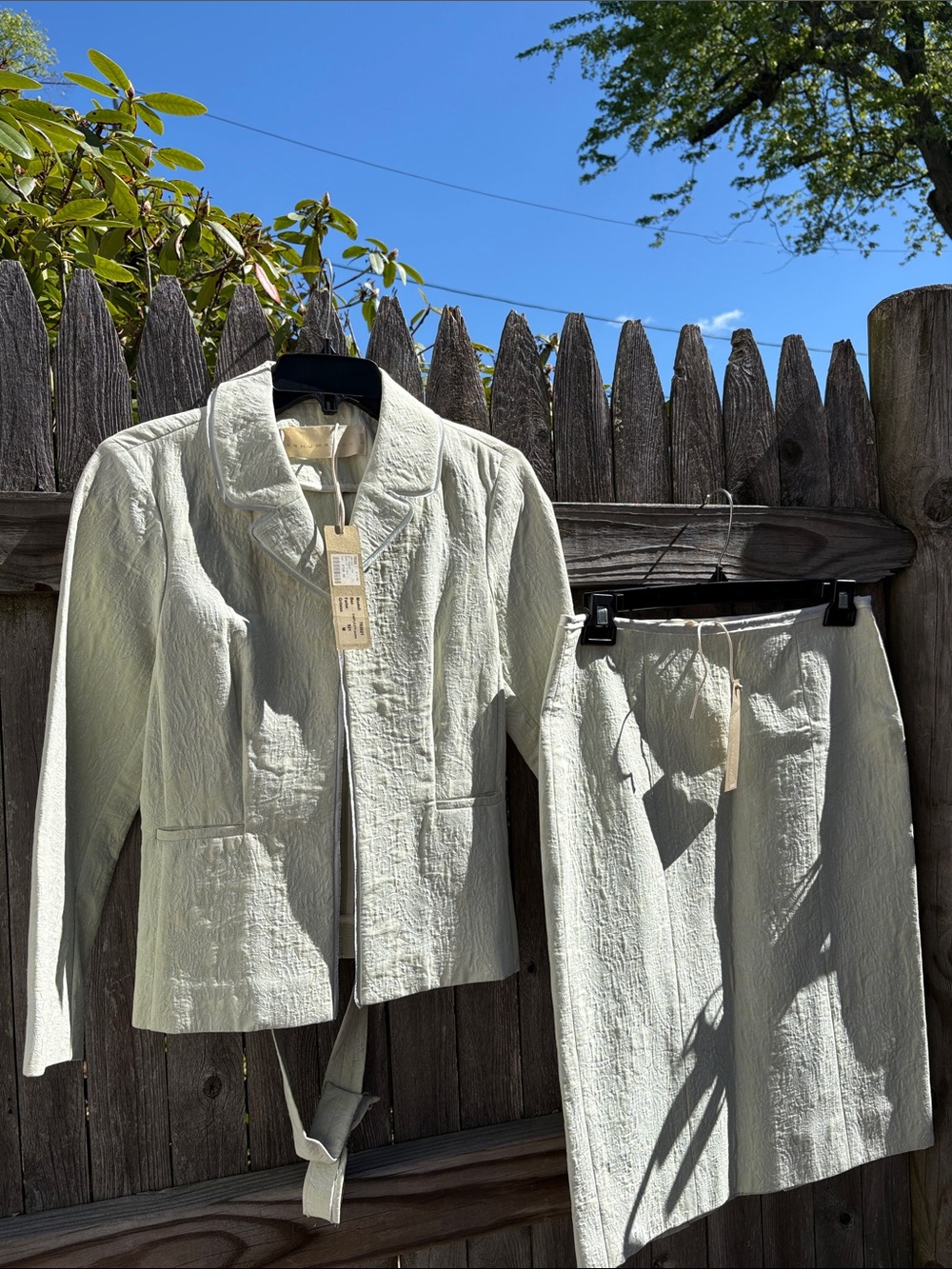 Shumacher designer embroidered suit (jacket & skirt) with gold thread. NWT!!